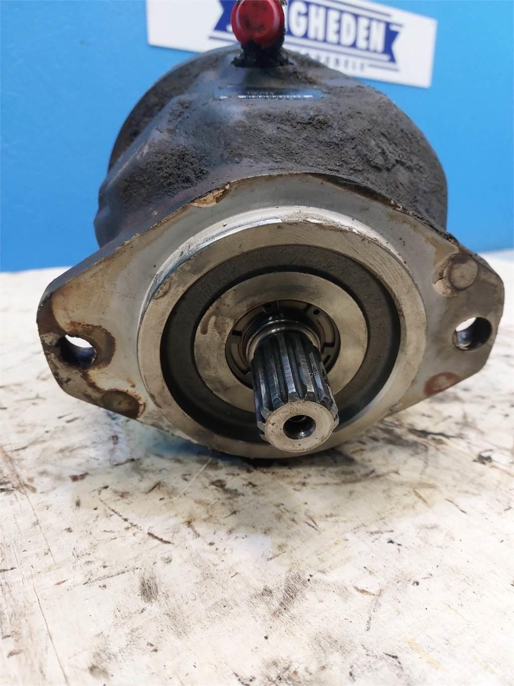 Hydrema 906 Hydraulics