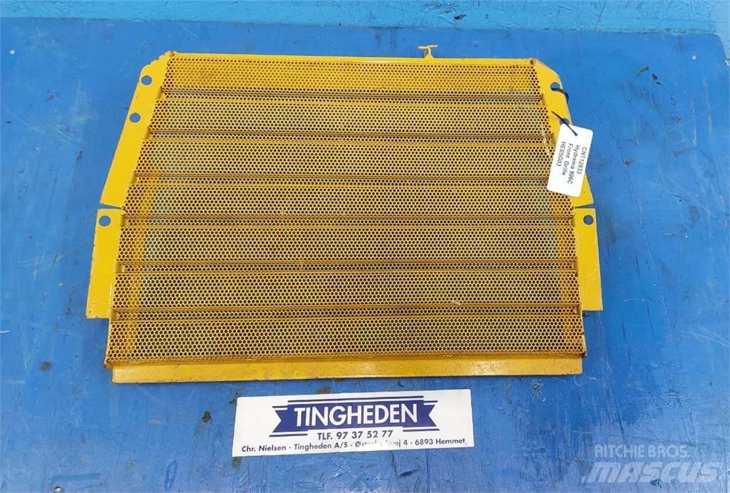 Hydrema 906 Puinbakken