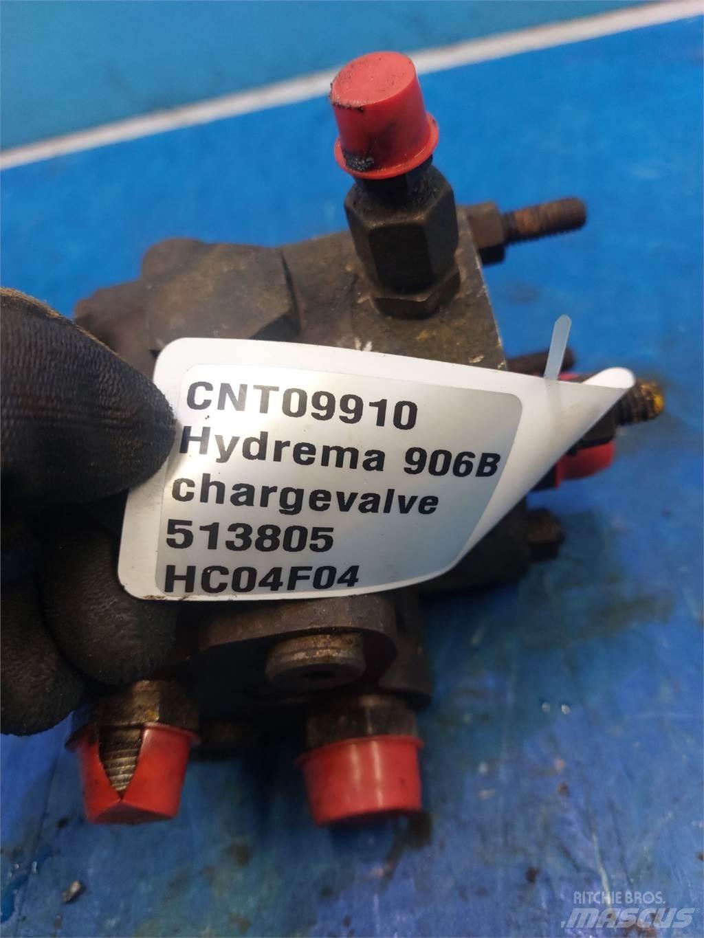 Hydrema 906B Hydraulics