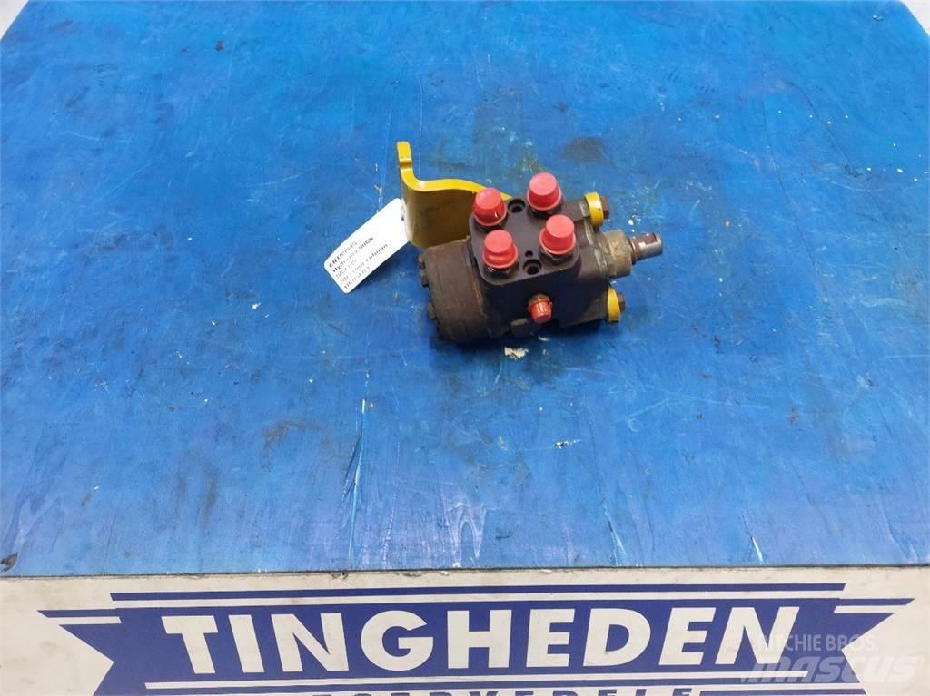 Hydrema 906B Hydraulics