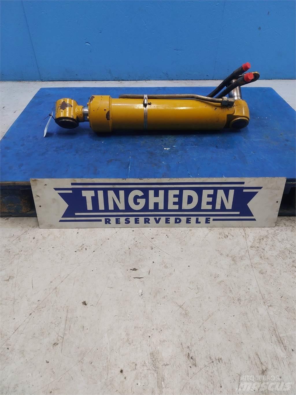 Hydrema 906B Hydraulics