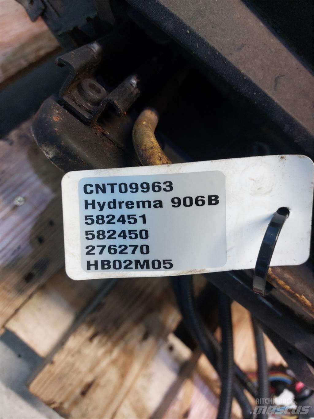 Hydrema 906B Cabine en interieur
