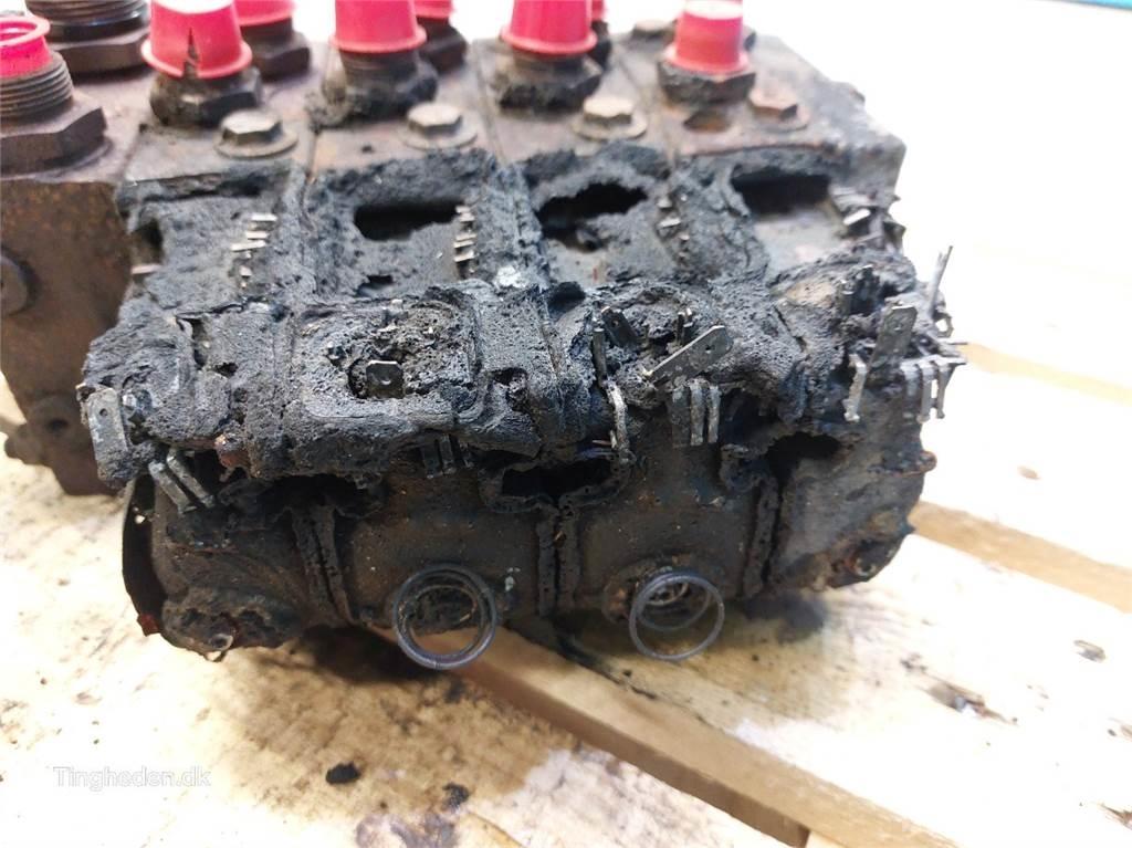 Hydrema 906B Hydraulics