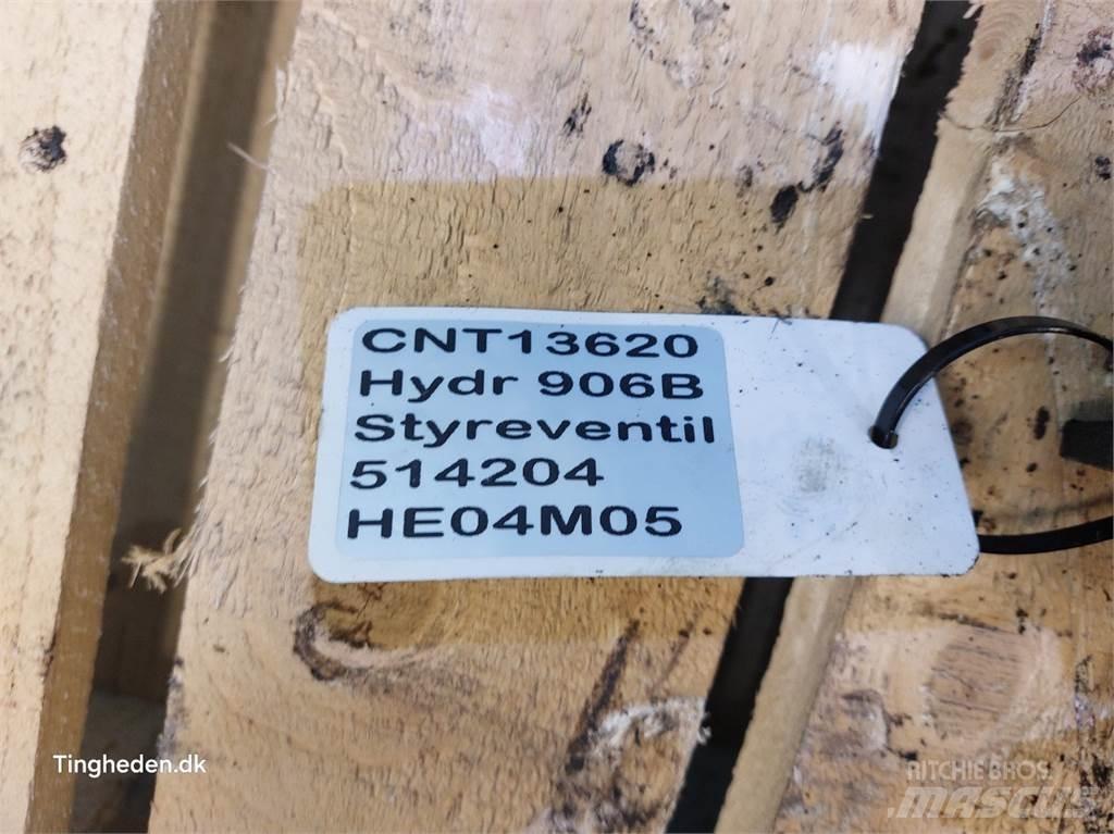Hydrema 906B Hydraulics