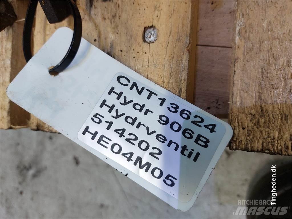 Hydrema 906B Hydraulics