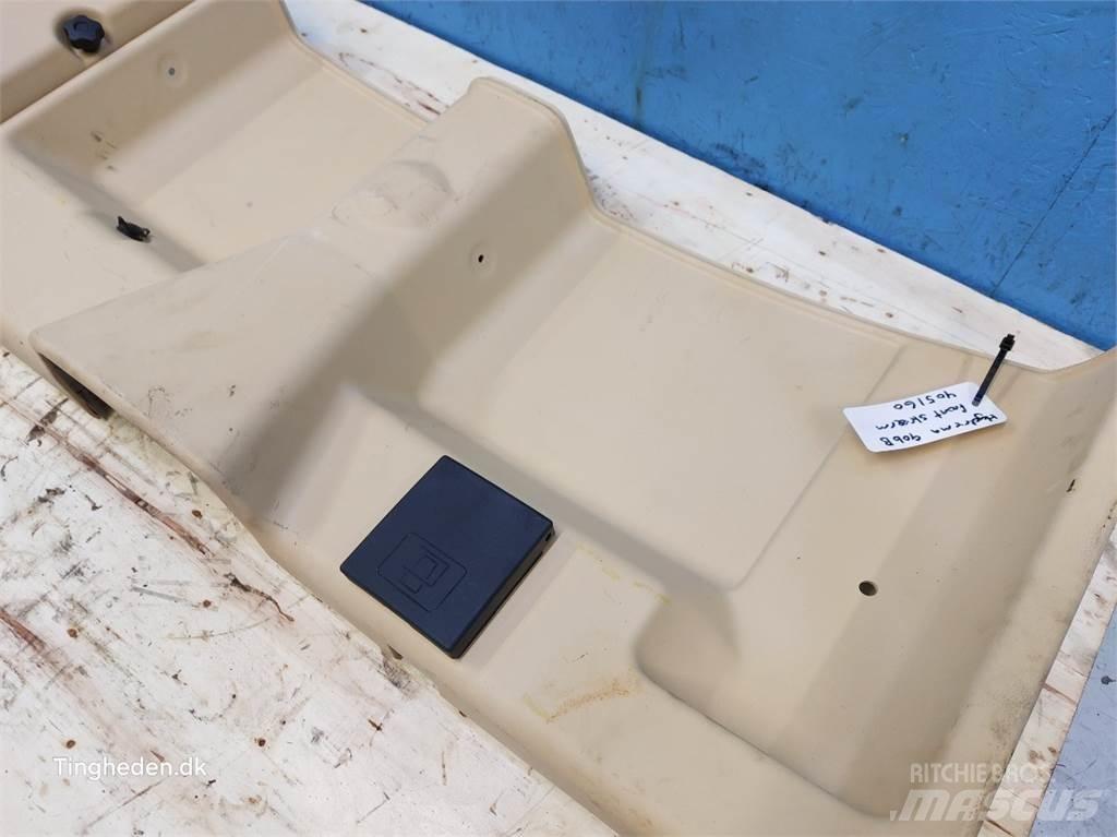 Hydrema 906B Cabine en interieur