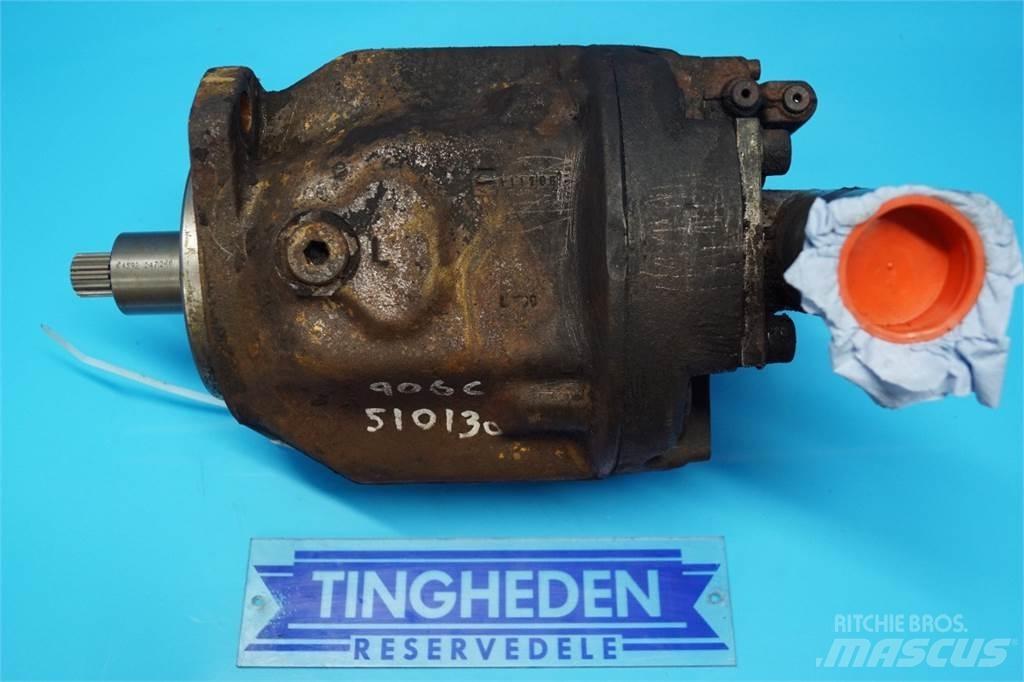 Hydrema 906C Hydraulics