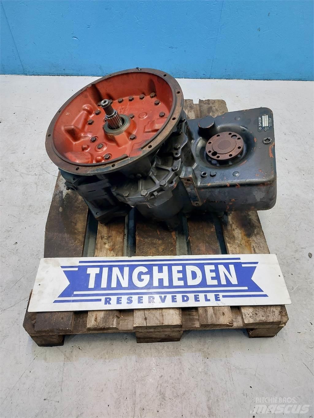 Hydrema 906C Transmissie