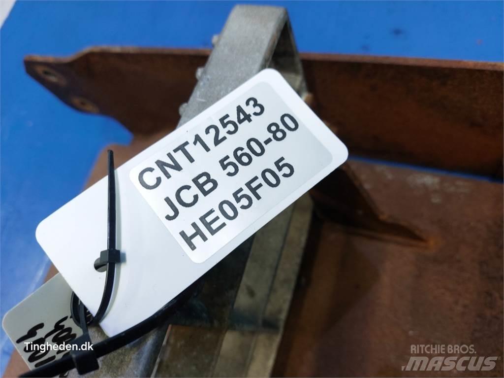 JCB 560-80 Cabine en interieur