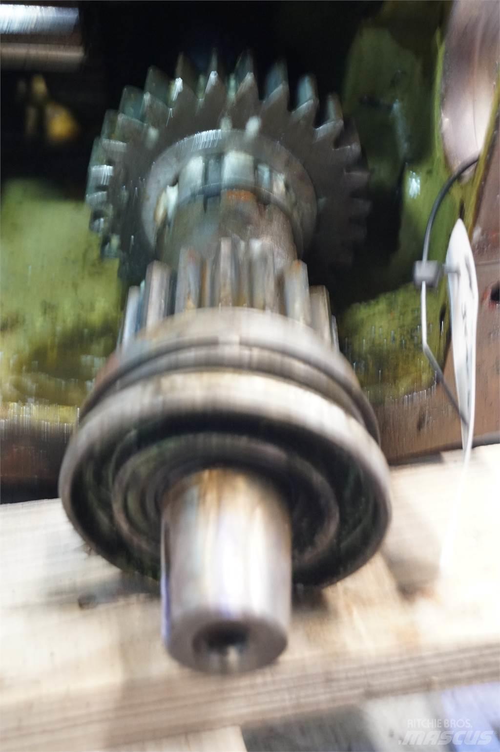 John Deere 1042 Transmissie