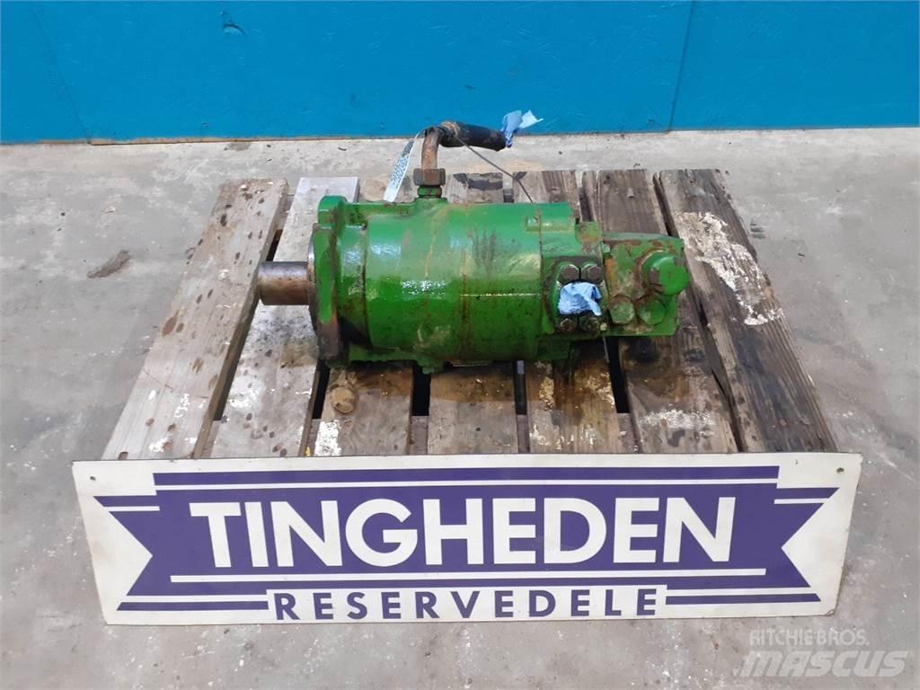 John Deere 1075 Hydraulics