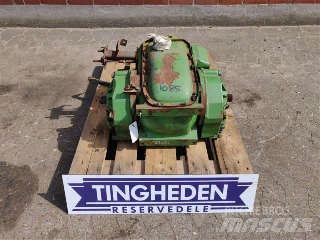 John Deere 1085 Transmissie