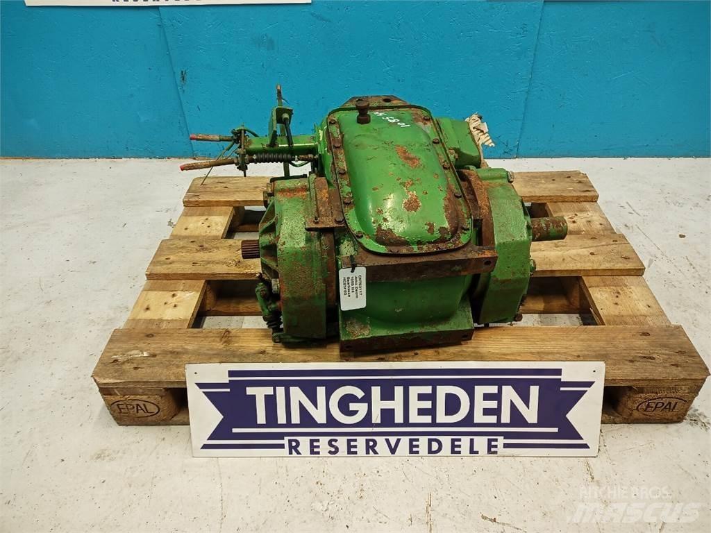 John Deere 1085 Transmissie