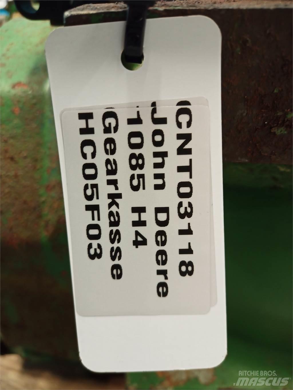 John Deere 1085 Transmissie