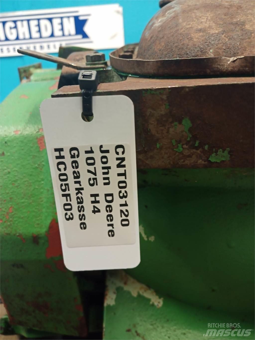 John Deere 1177 Transmissie