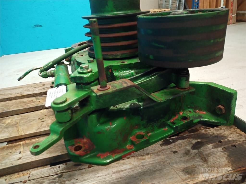 John Deere 2054 Transmissie
