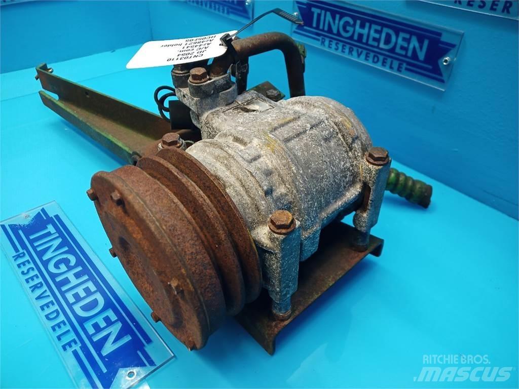 John Deere 2054 Cabine en interieur