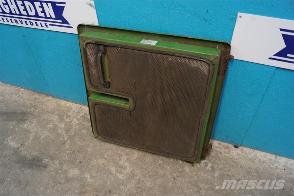 John Deere 3040 Cabine en interieur