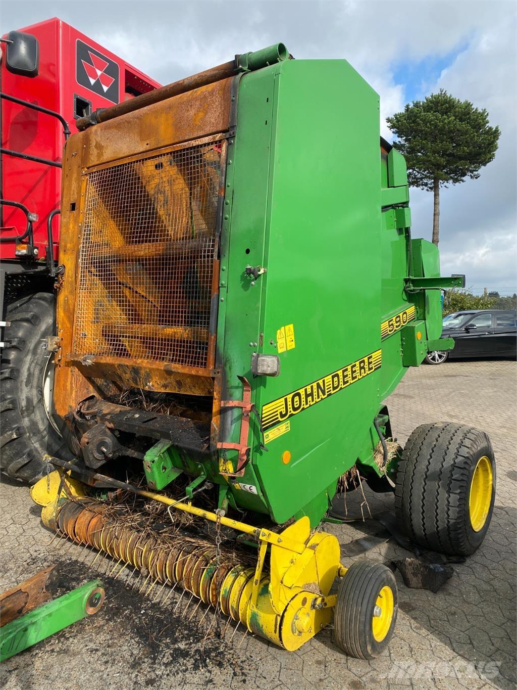 John Deere 590 Ronde-balenpersen