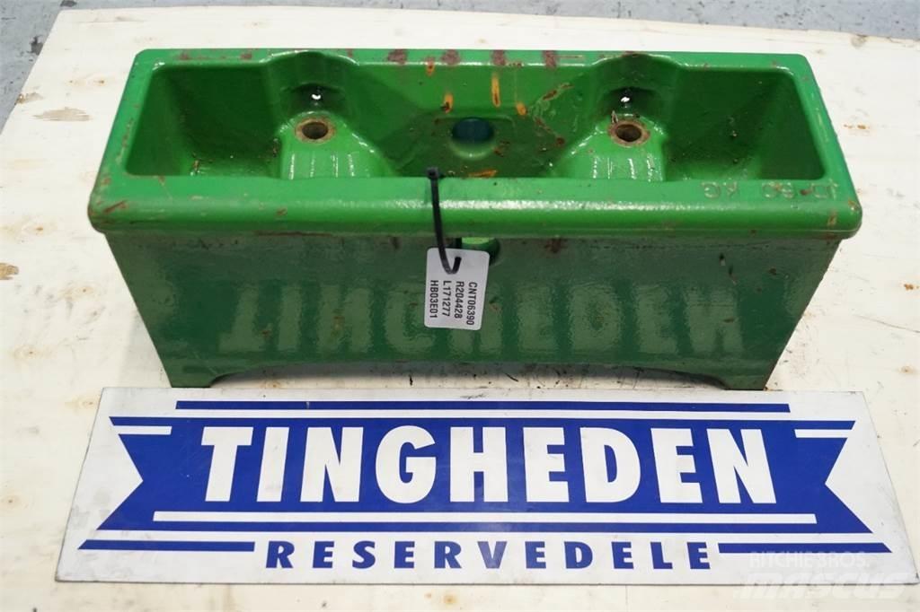 John Deere 6105M Frontgewichten
