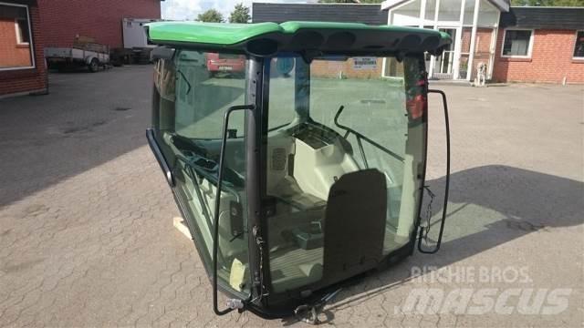 John Deere 6210R Cabine en interieur