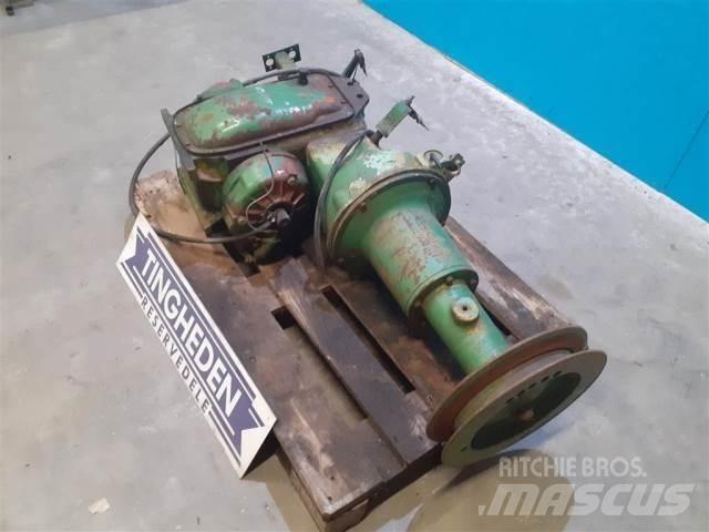 John Deere 955 Transmissie