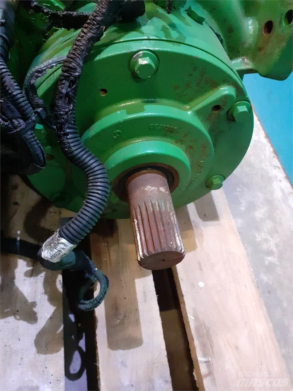 John Deere S670 Transmissie
