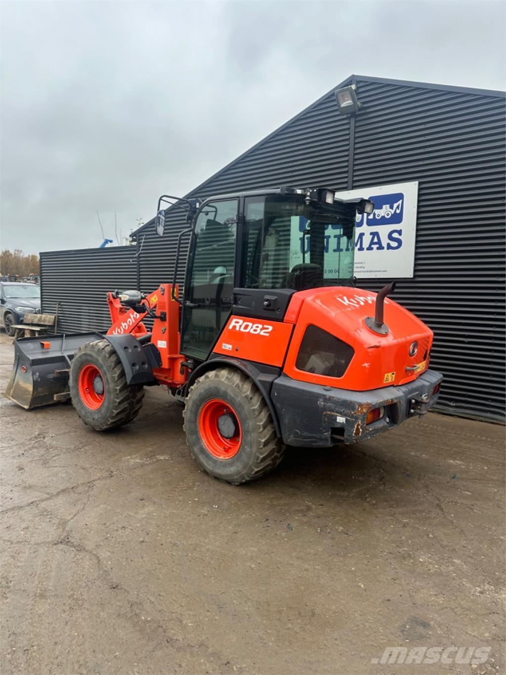 Kubota R082 Wielladers
