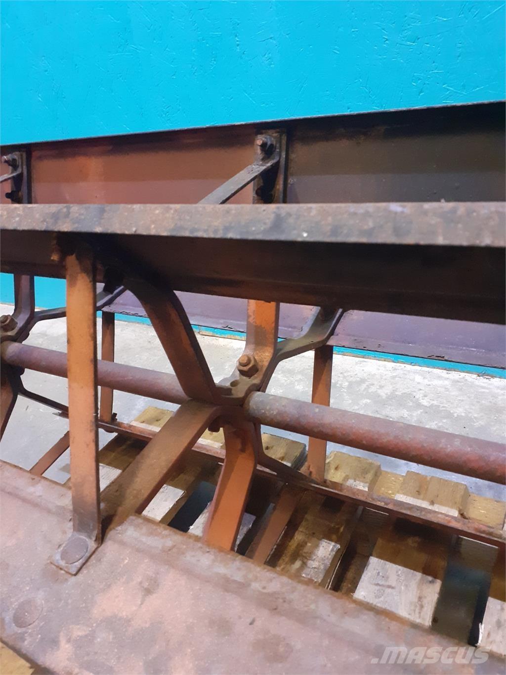 Laverda 3500 Zand- en zoutstrooimachines