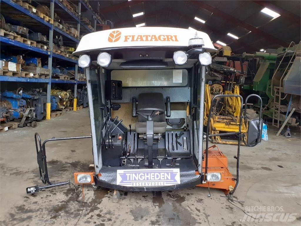 Laverda 3650 Cabine en interieur