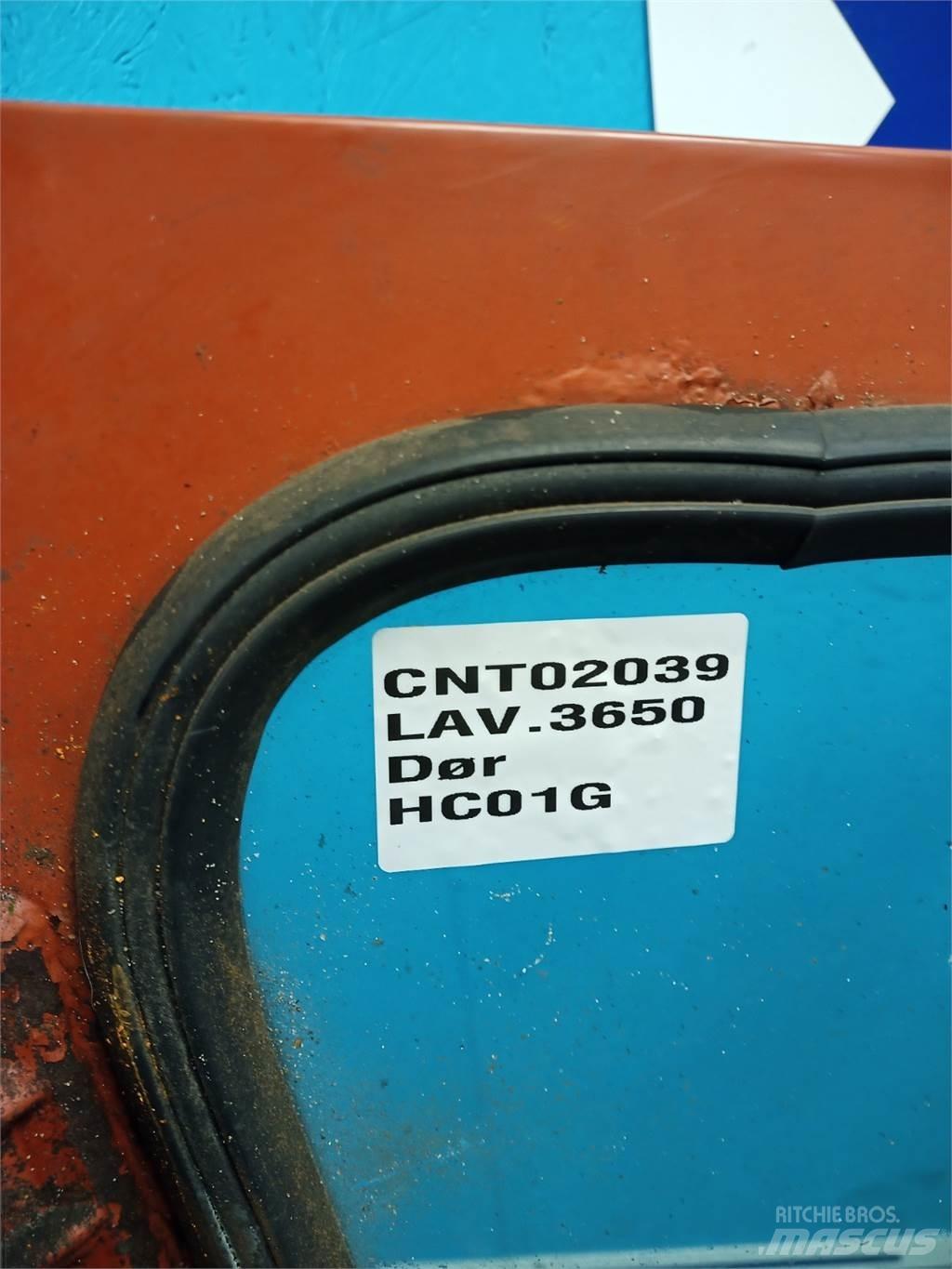 Laverda 3650 Cabine en interieur