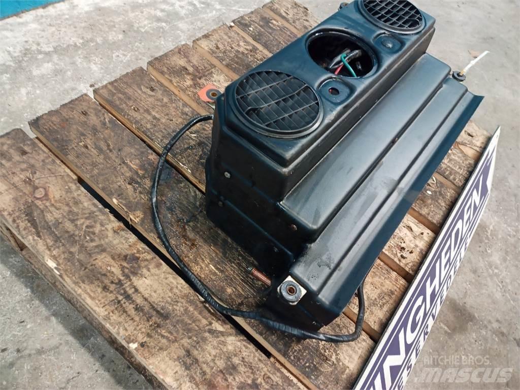 Laverda 3650 Cabine en interieur