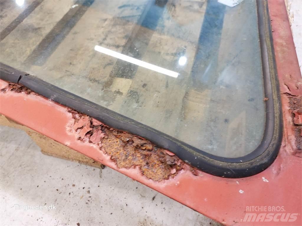 Laverda 3790 Cabine en interieur