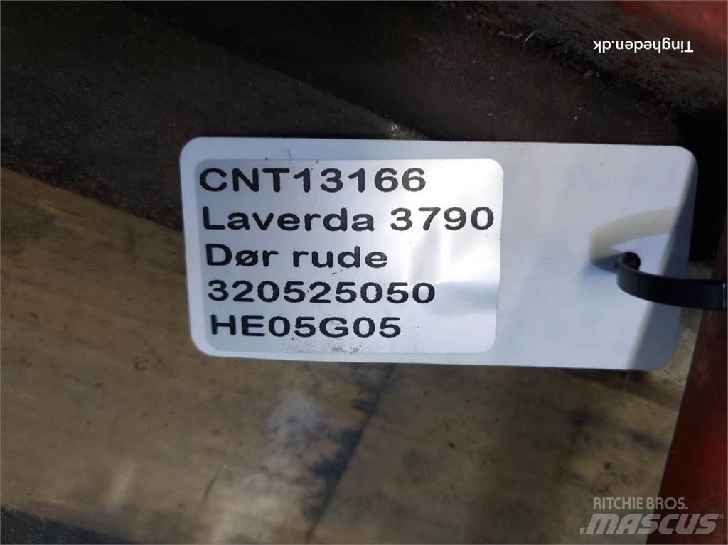 Laverda 3790 Cabine en interieur