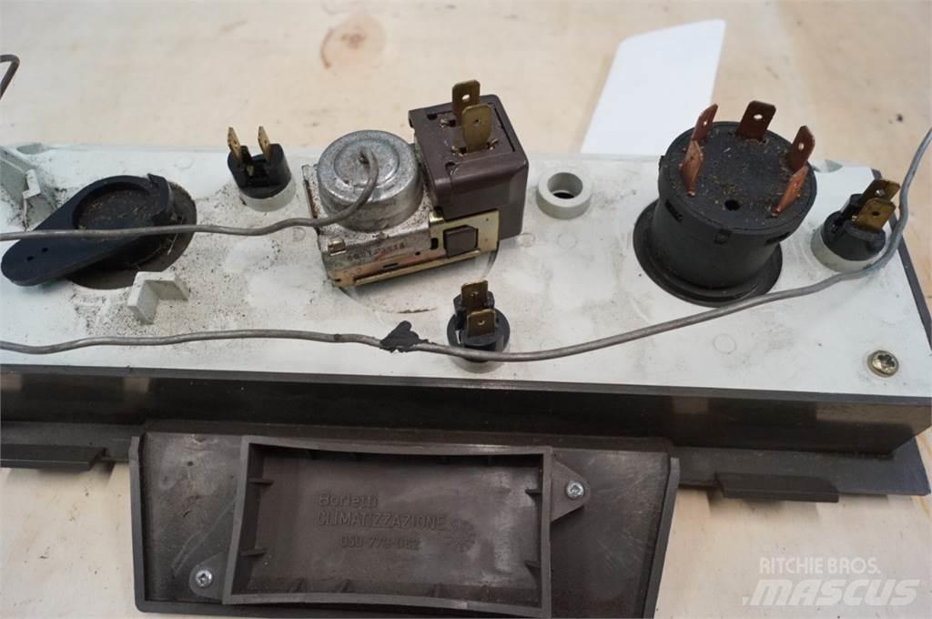 Laverda 627 Cabine en interieur