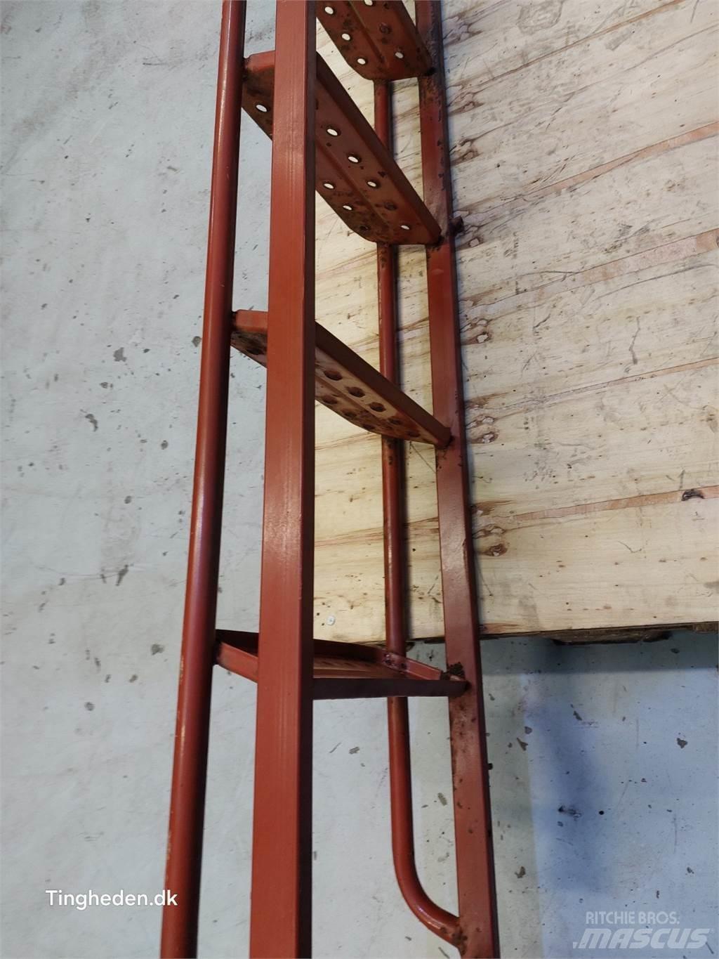 Laverda 627 Cabine en interieur