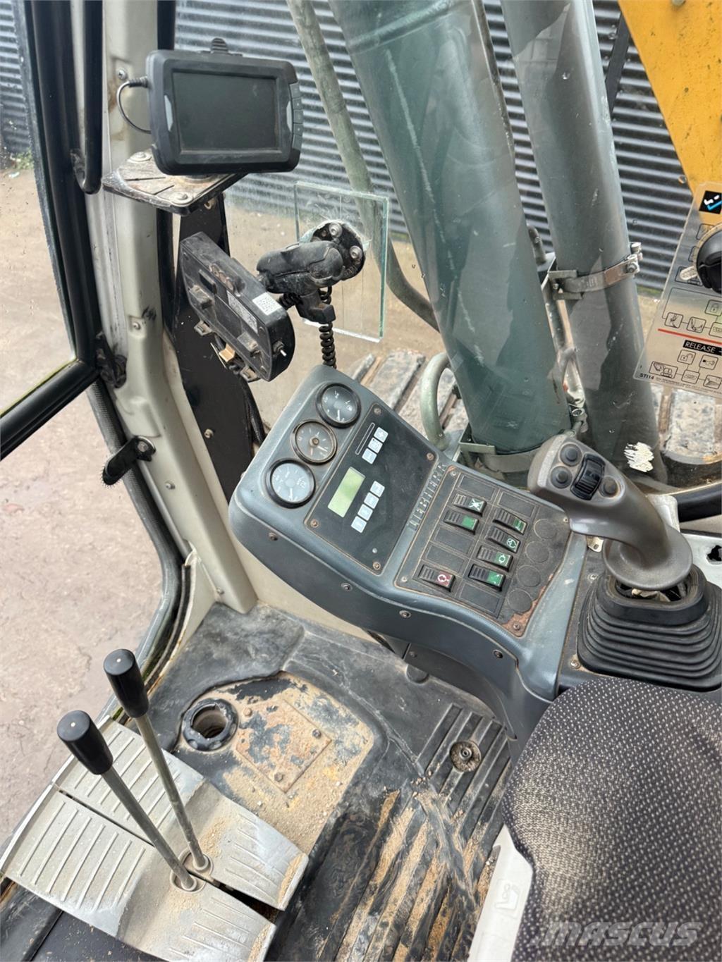 Liebherr 313 Rupsgraafmachines