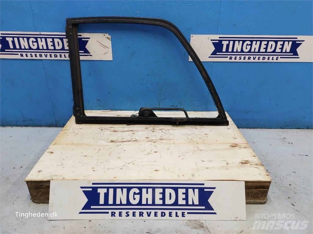 Manitou MT932 Cabine en interieur