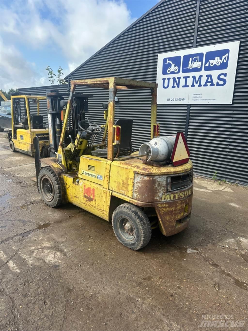 Mitsubishi FG30 LPG heftrucks
