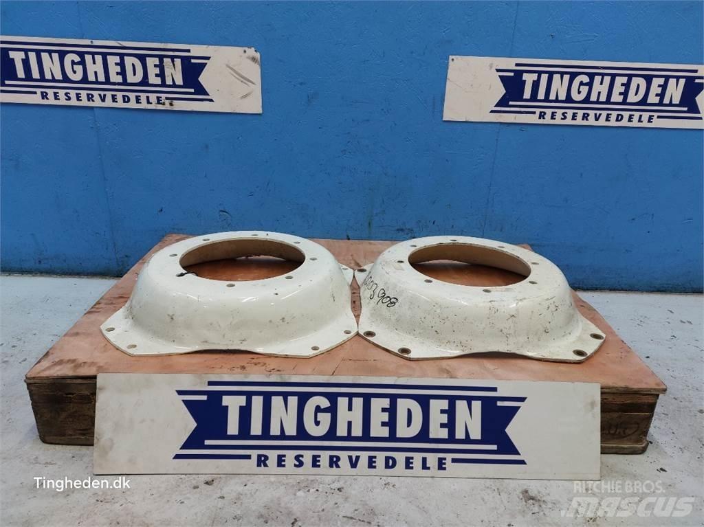 New Holland 8340 Banden, wielen en velgen