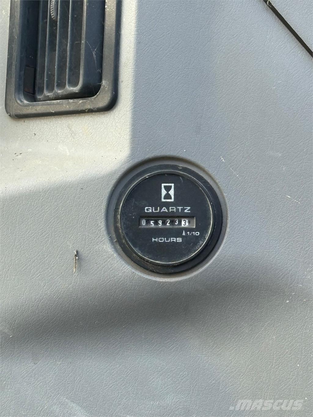 New Holland E305 Rupsgraafmachines