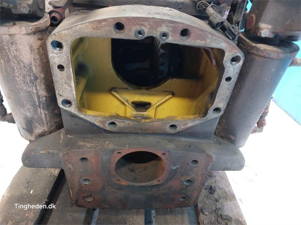New Holland G190 Transmissie
