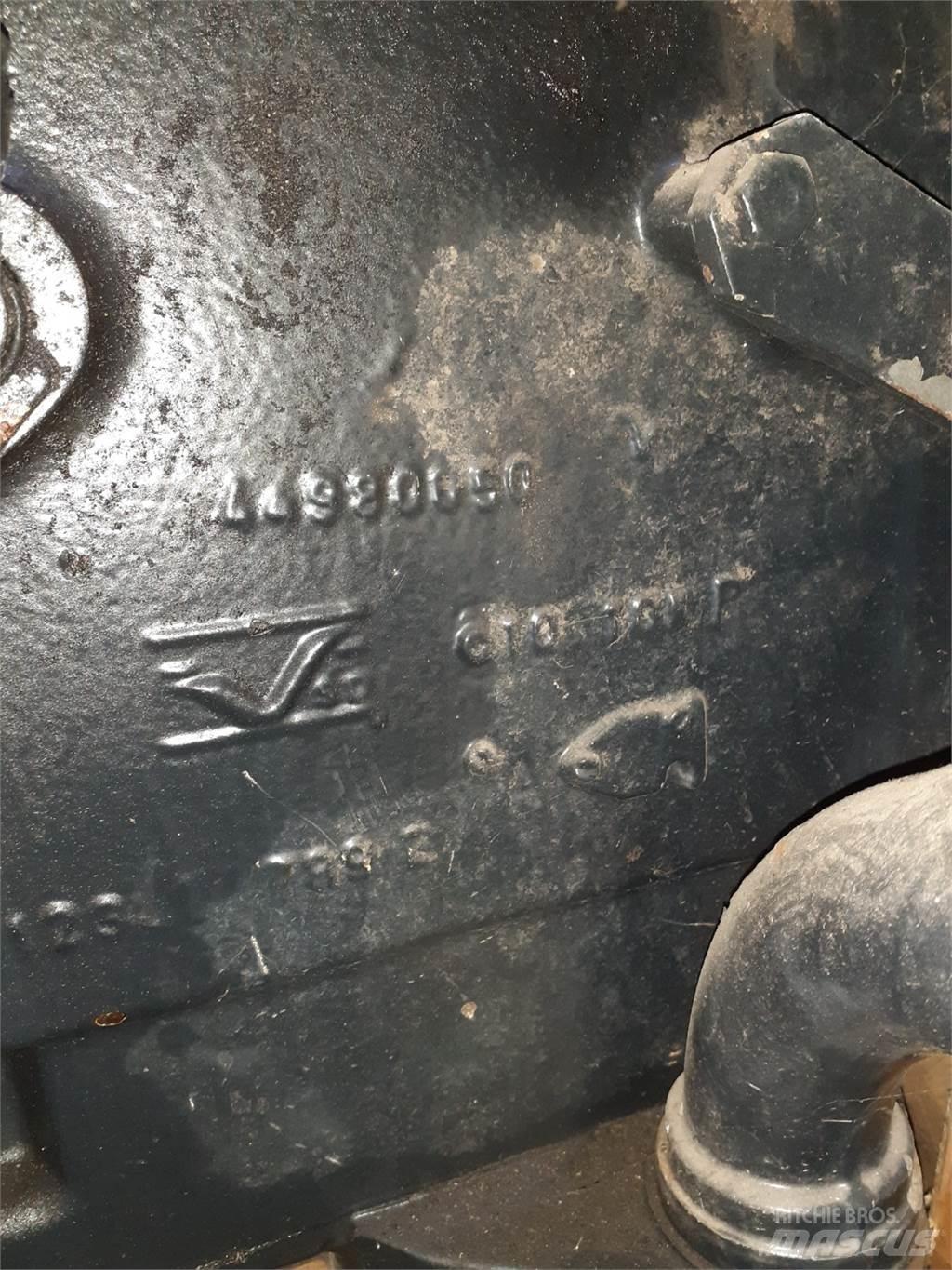 New Holland L85 Transmissie