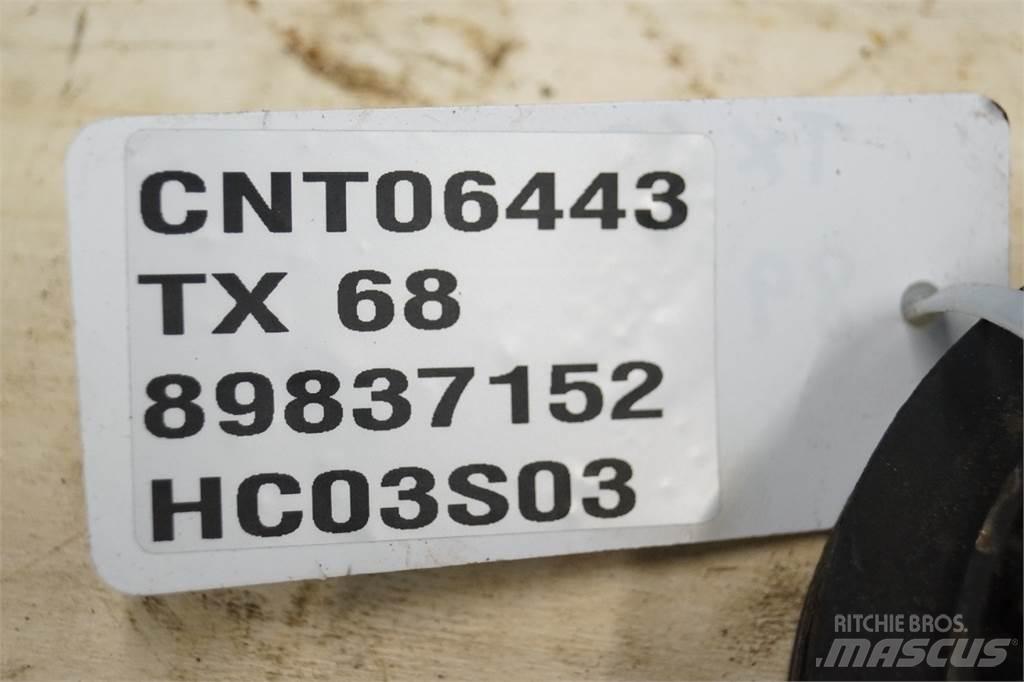 New Holland TX68 Transmissie