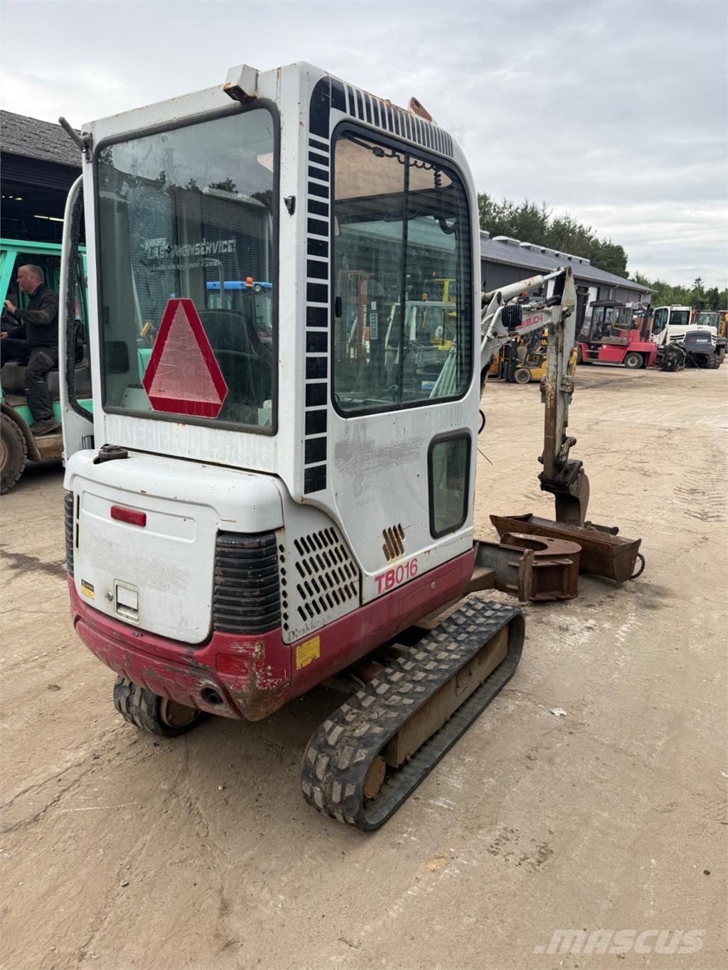 Takeuchi TB016 Minigraafmachines < 7t