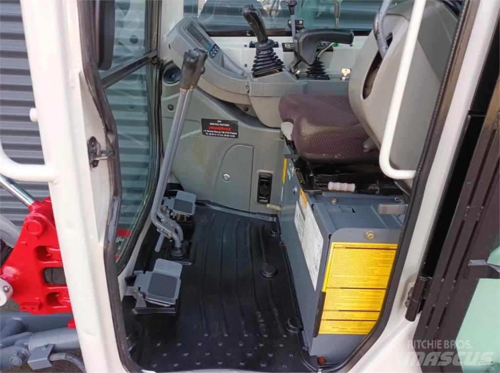 Takeuchi tb216 Minigraafmachines < 7t