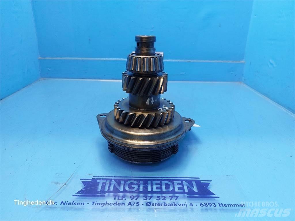 Valmet 8050 Transmissie