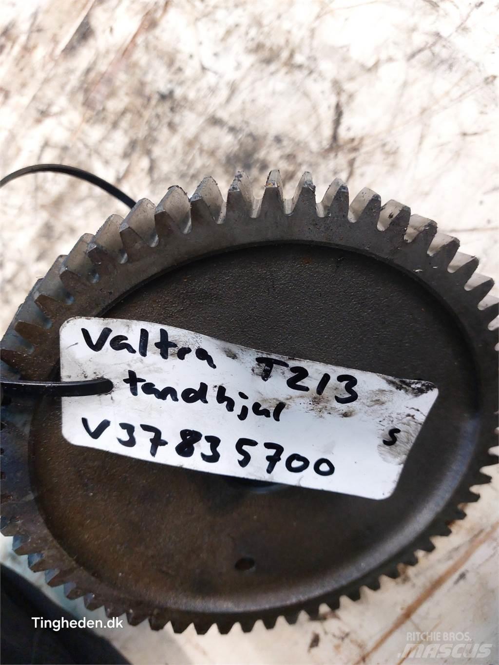Valtra T213 Transmissie