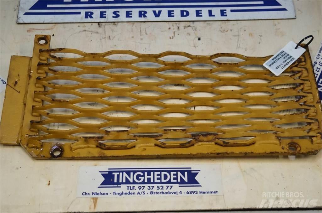 Volvo L120 Puinbakken