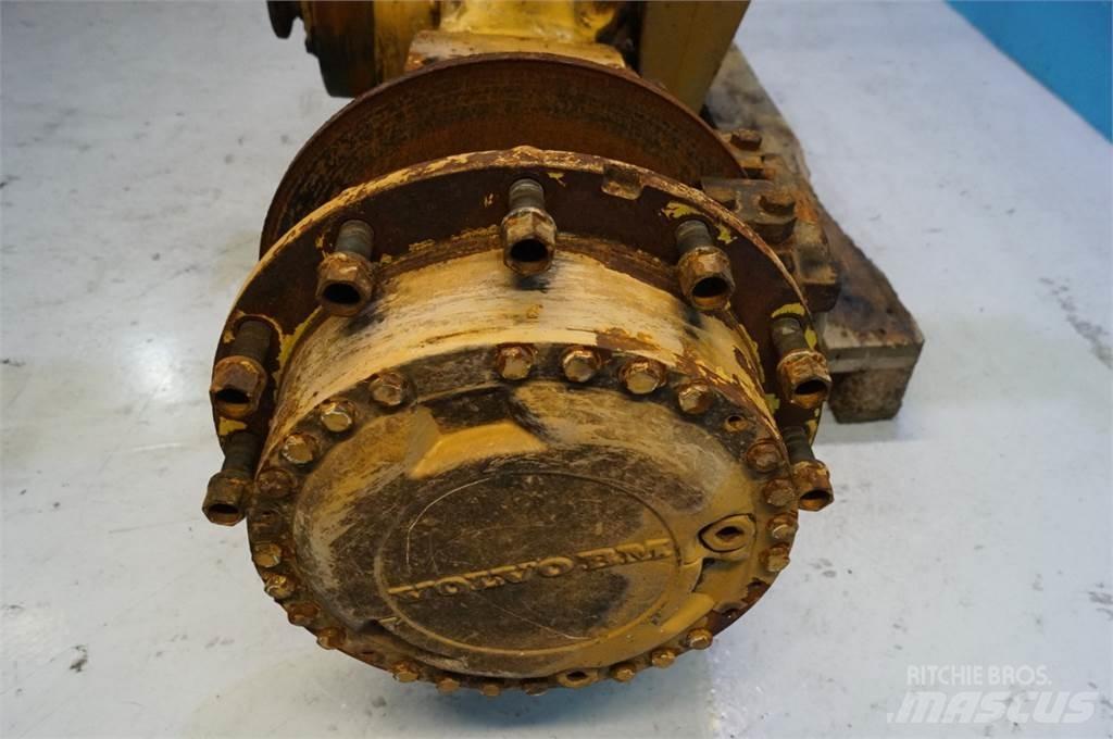 Volvo L120 Assen